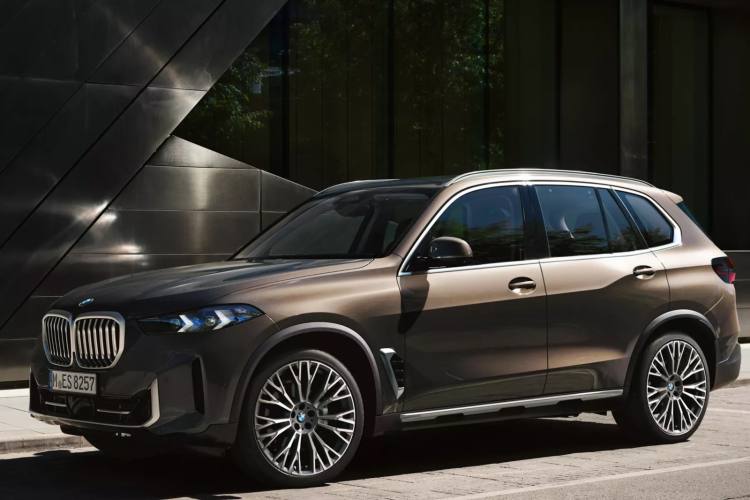 BMW X5 Review