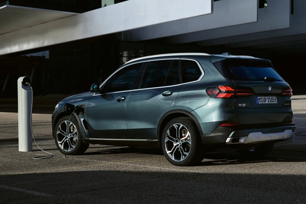 BMW X5 Official