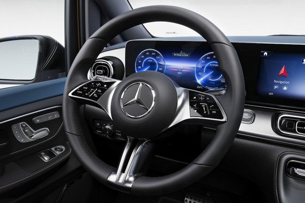 Mercedes-Benz EQV 2025 photo
