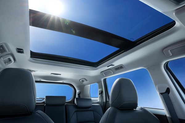Mitsubishi Destinator Official