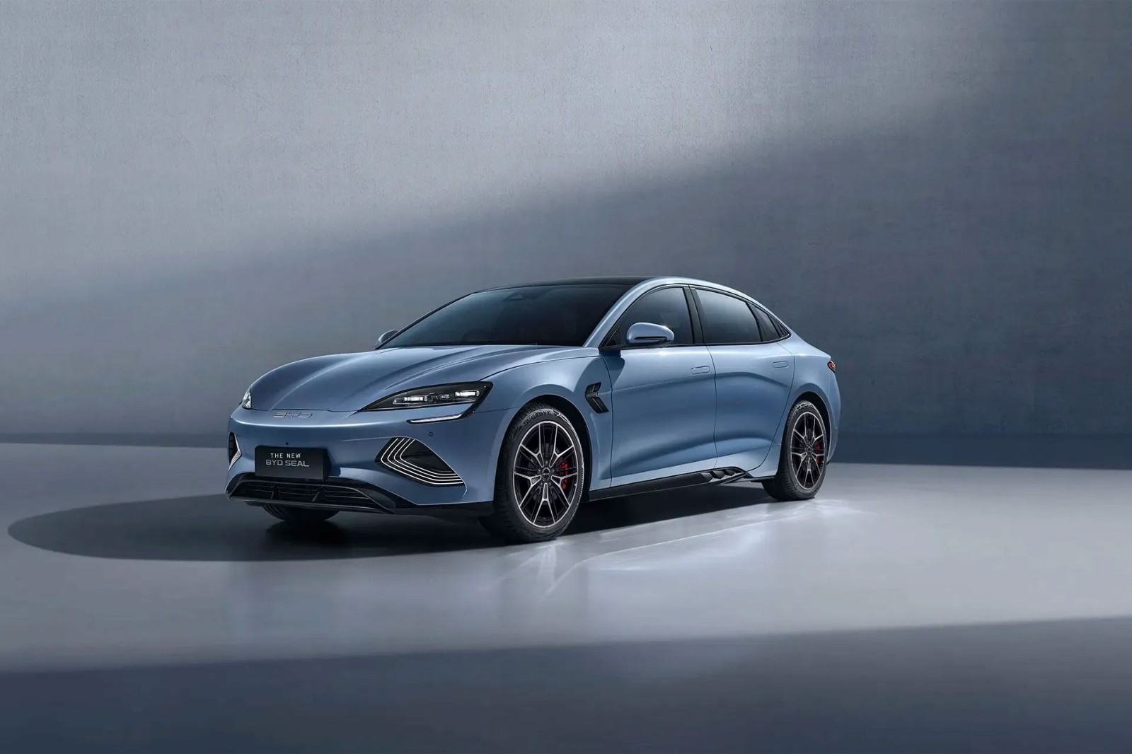 2025 BYD Seal Premium (Extended Range) photo