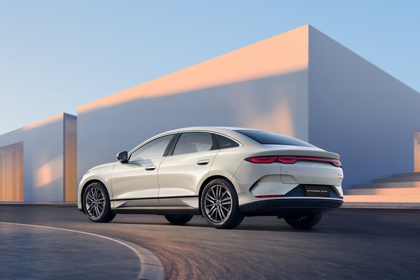 BYD Seal 6 Official