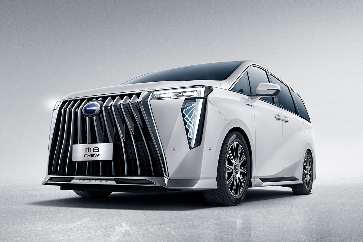 2025 GAC M8 Luxury photo