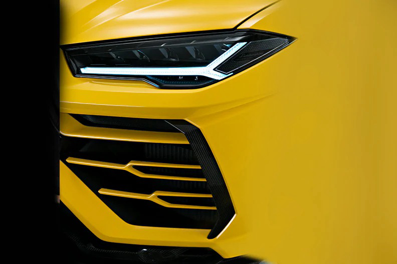Front of the Car of Lamborghini Urus
