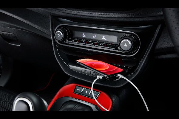 Proton Iriz Interior