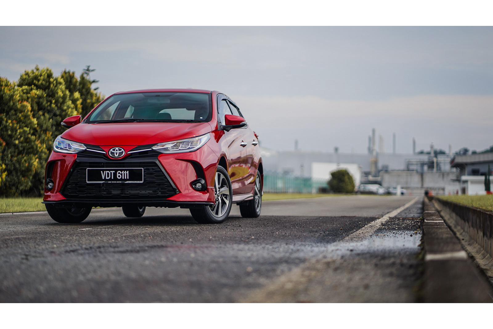 Toyota Yaris 2023 photo