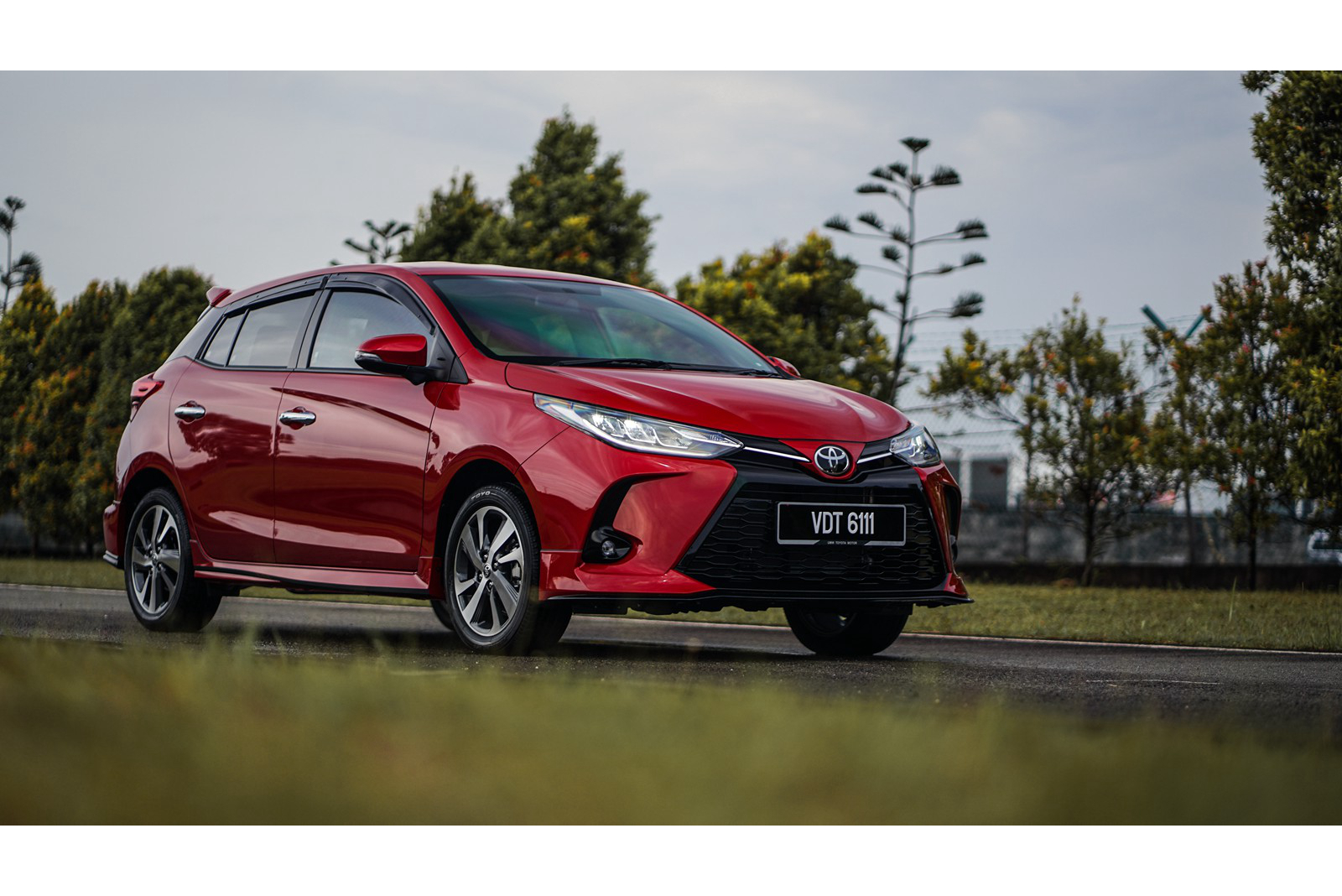 Toyota Yaris 2023 photo