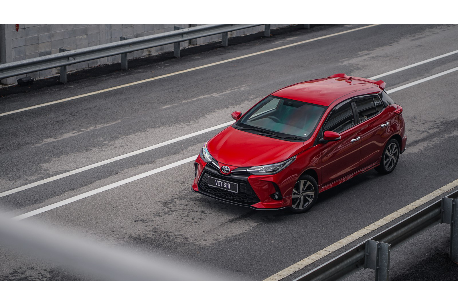 Toyota Yaris 2023 photo
