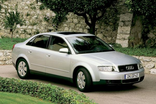 Audi A4 2001 photo