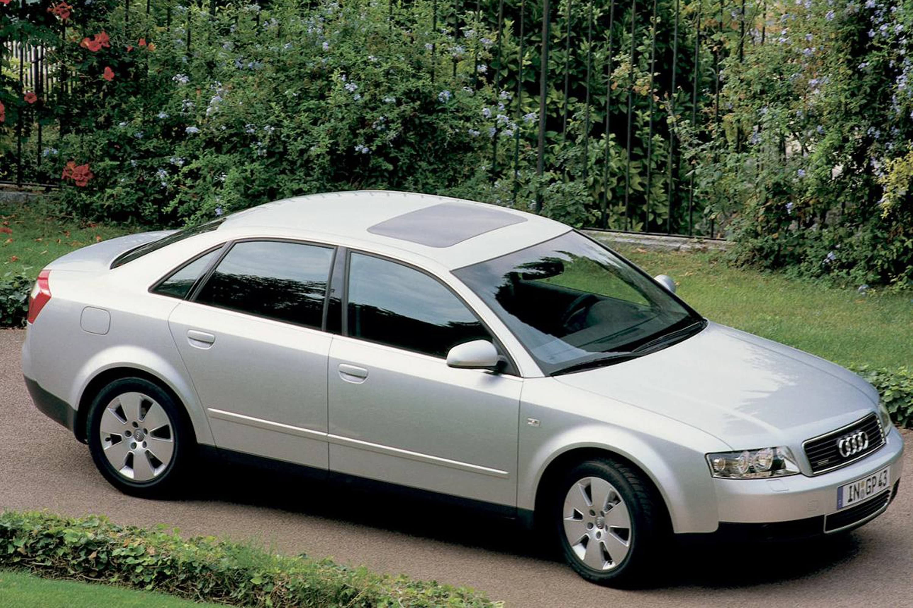 2001 Audi A4 public photo