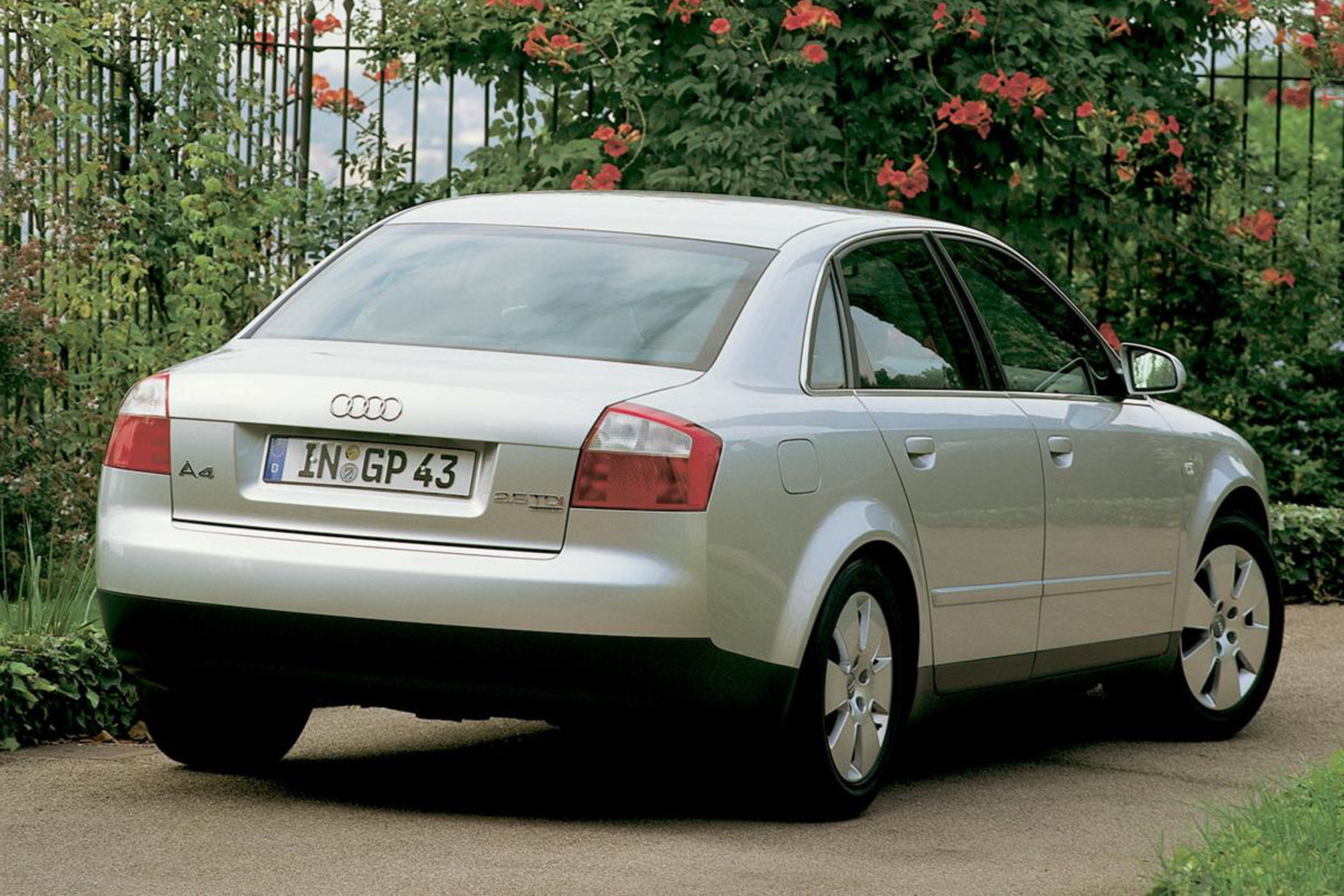 2001 Audi A4 public photo