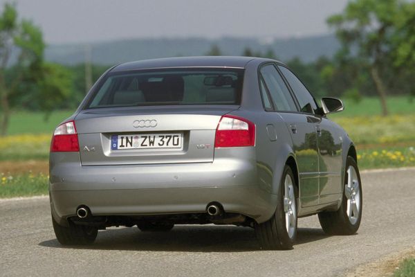 Audi A4 Official