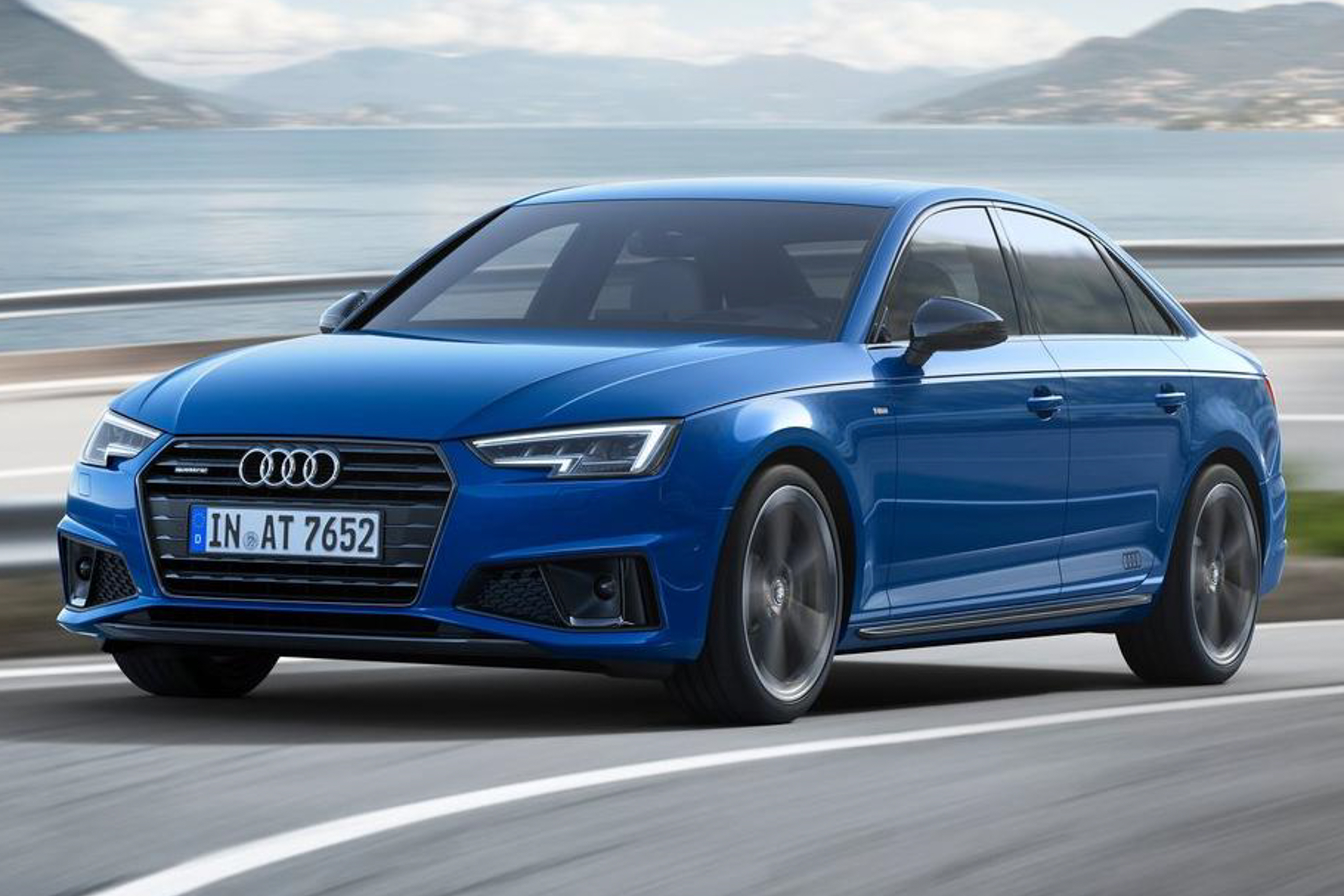 2019 Audi A4 sport 2.0 TFSI quattro photo