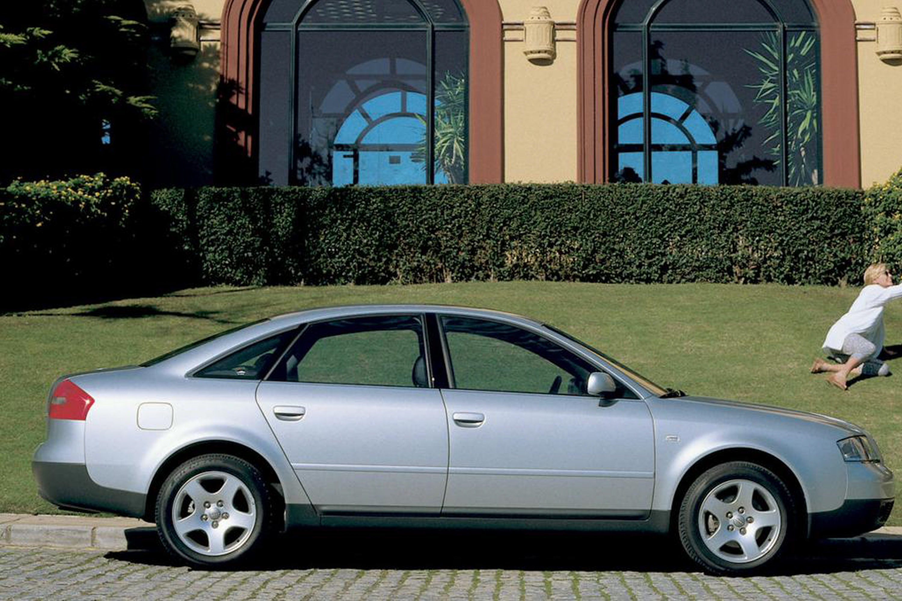 1998 Audi A6 public photo