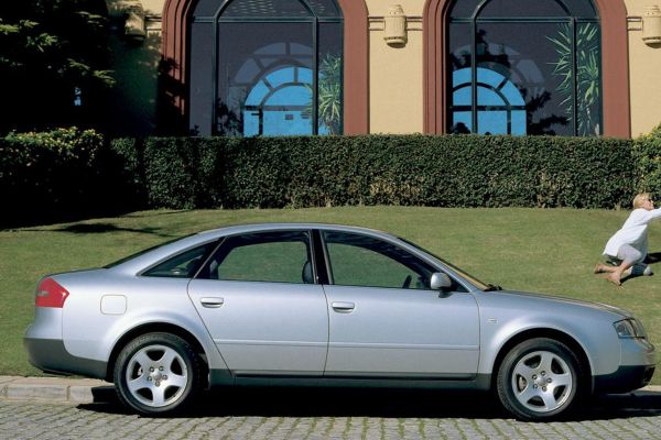 Audi A6 1998 photo