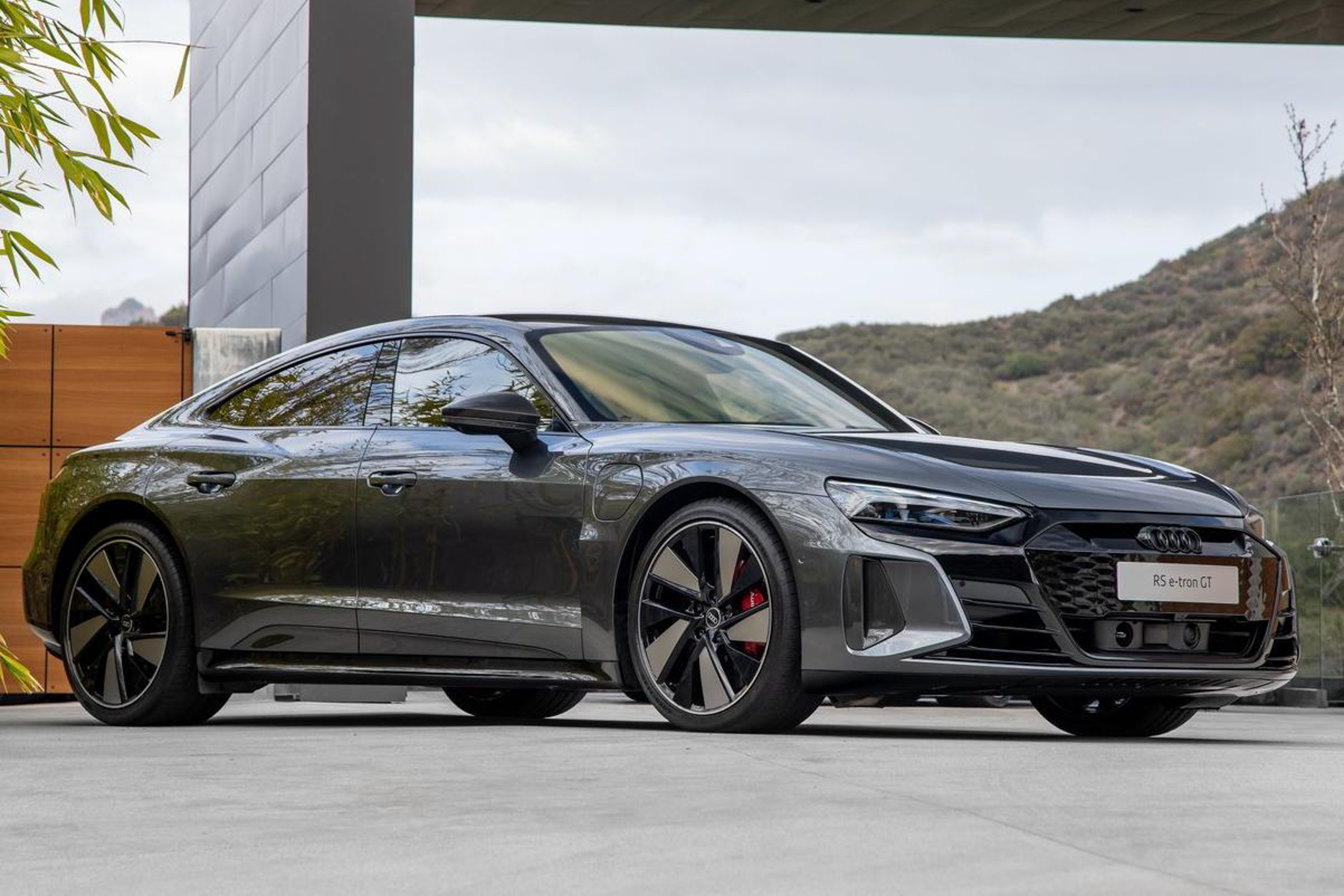 2022 Audi RS e-tron GT public photo