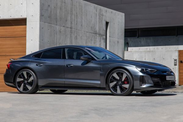 Audi RS e-tron GT photo