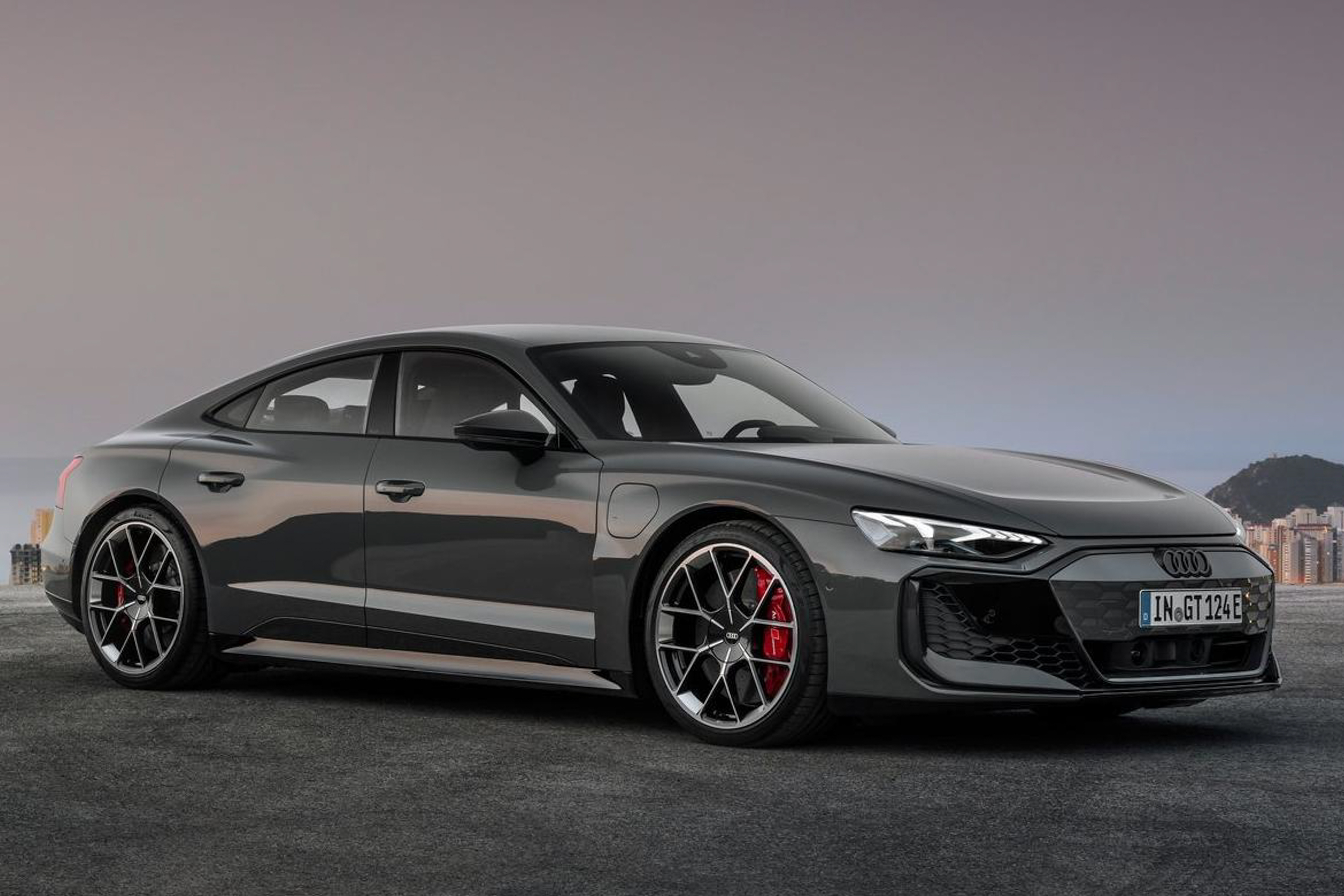 2025 Audi RS e-tron GT public photo