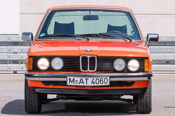 BMW 3 Series 1975 photo