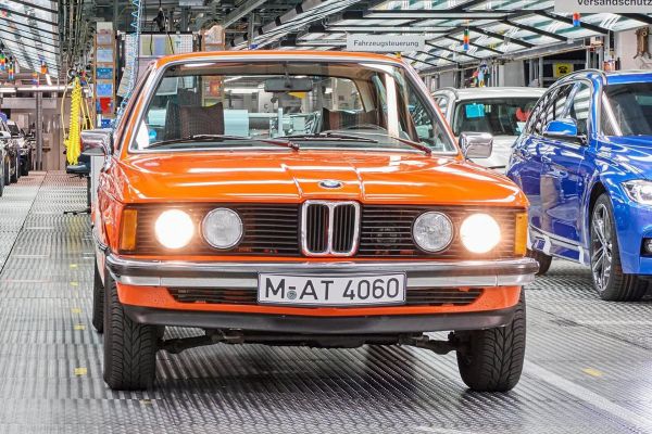 BMW 3 Series 1975 photo