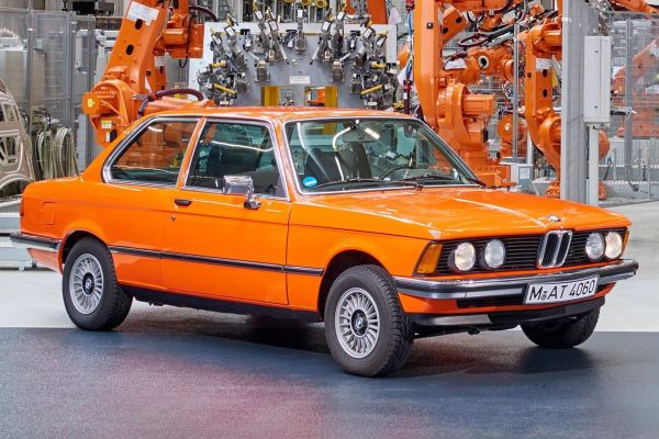 BMW 3 Series 1975 photo