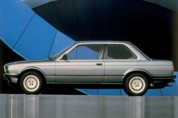 BMW 3 Series 1982 photo
