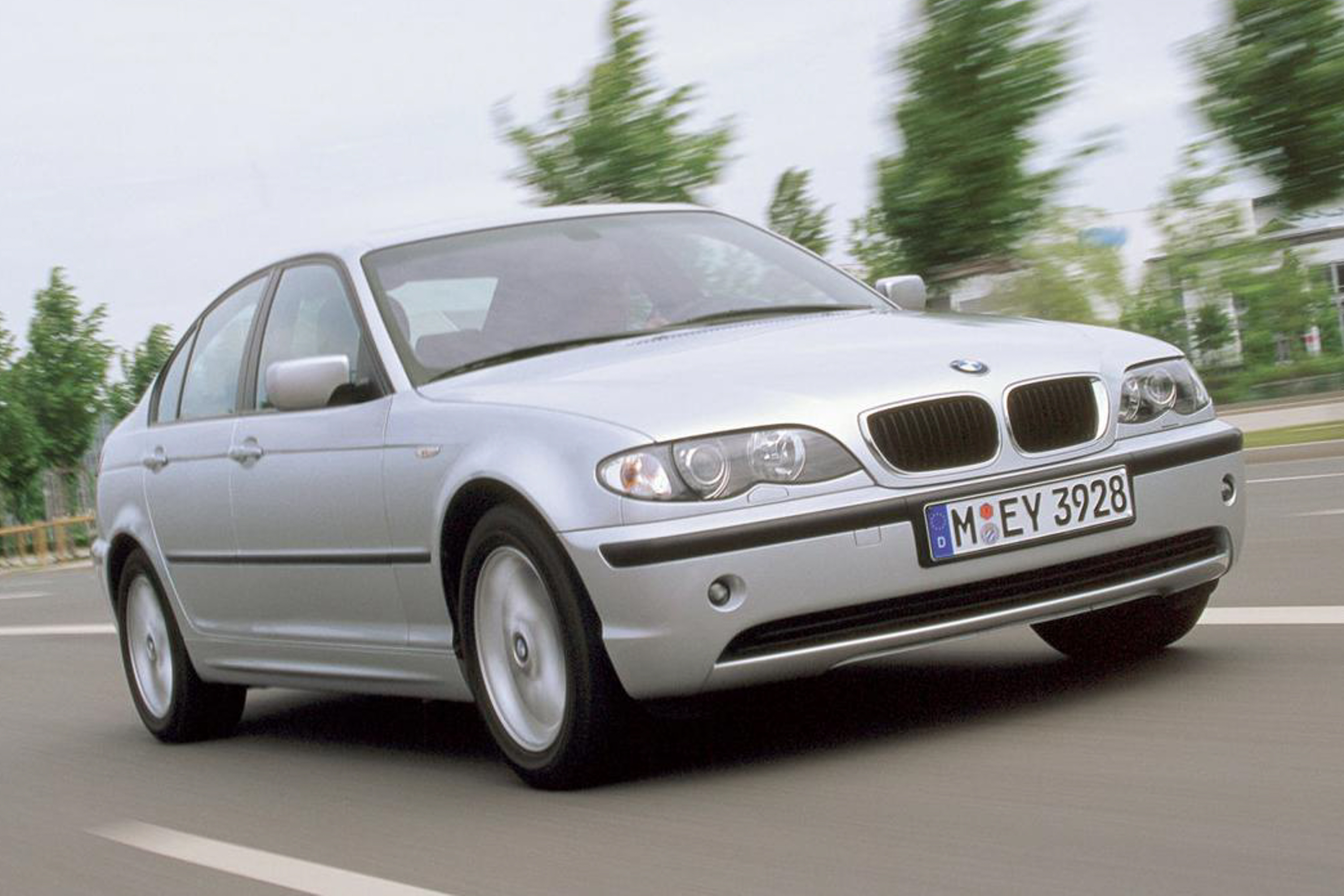 2002 BMW 3 Series public photo