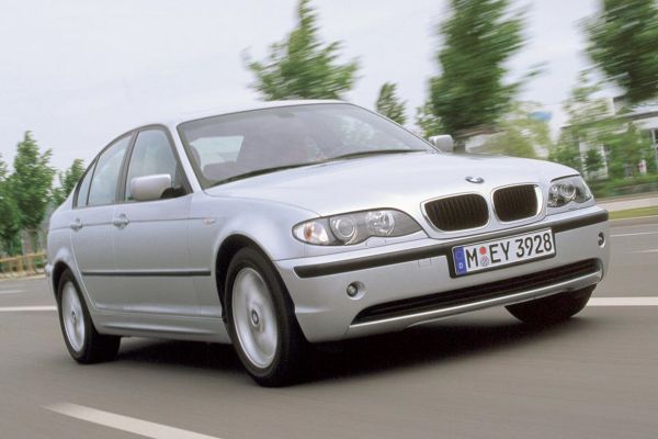 BMW 3 Series 2002 photo