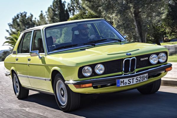 BMW 5 Series 1975 photo