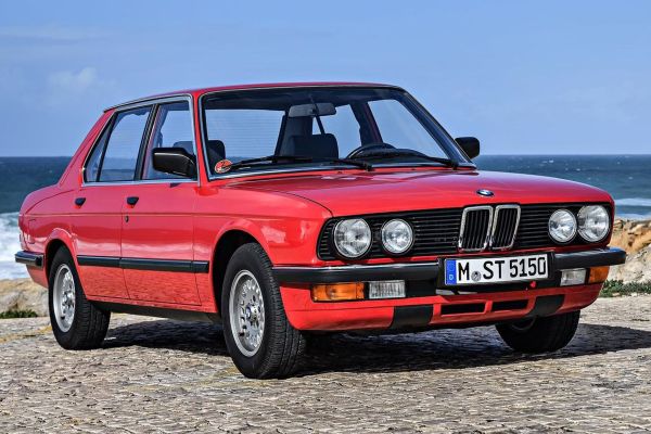 BMW 5 Series 1983 photo