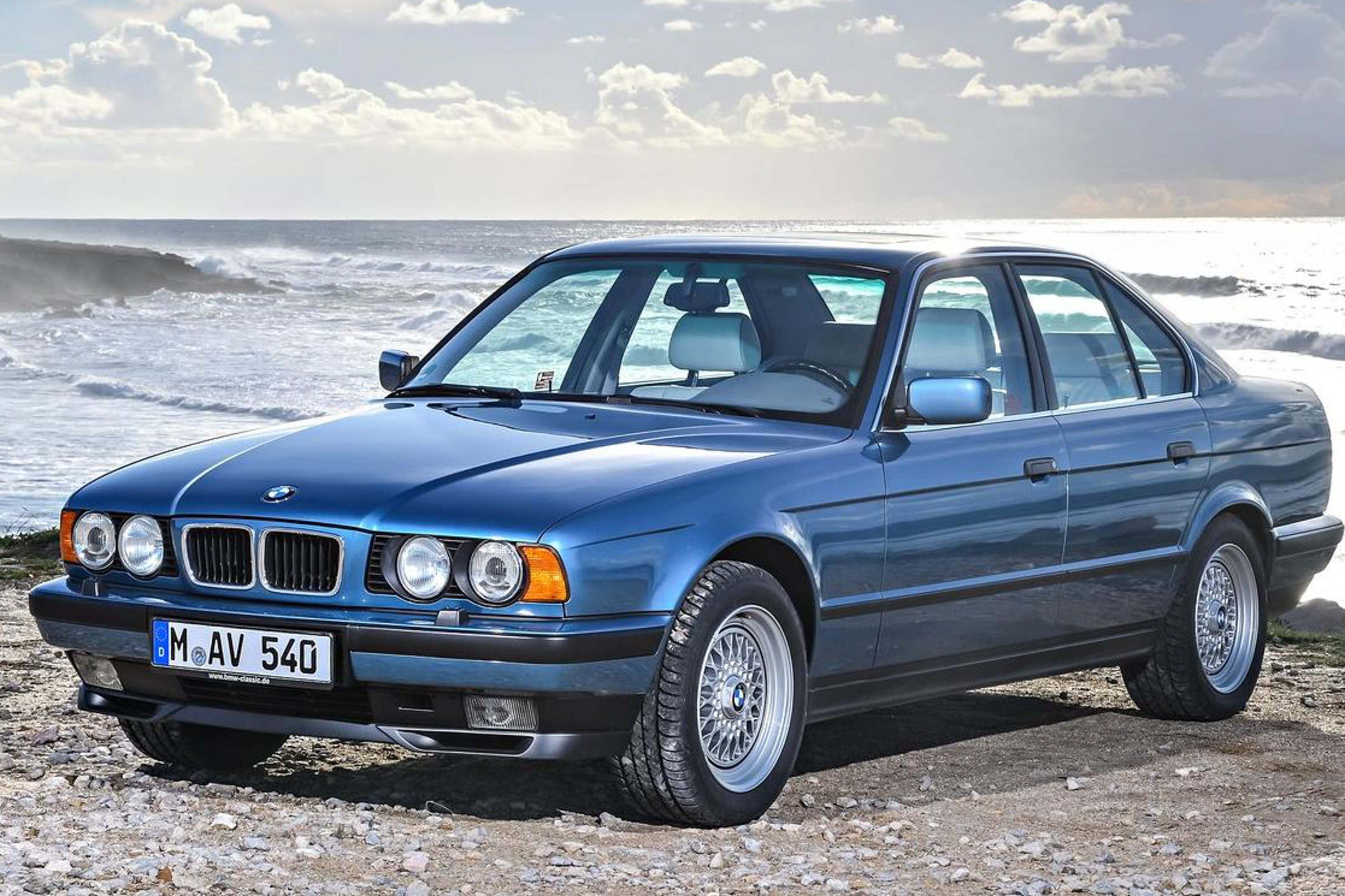 1992 BMW 5 Series public photo