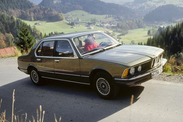 BMW 7 Series 1977 photo