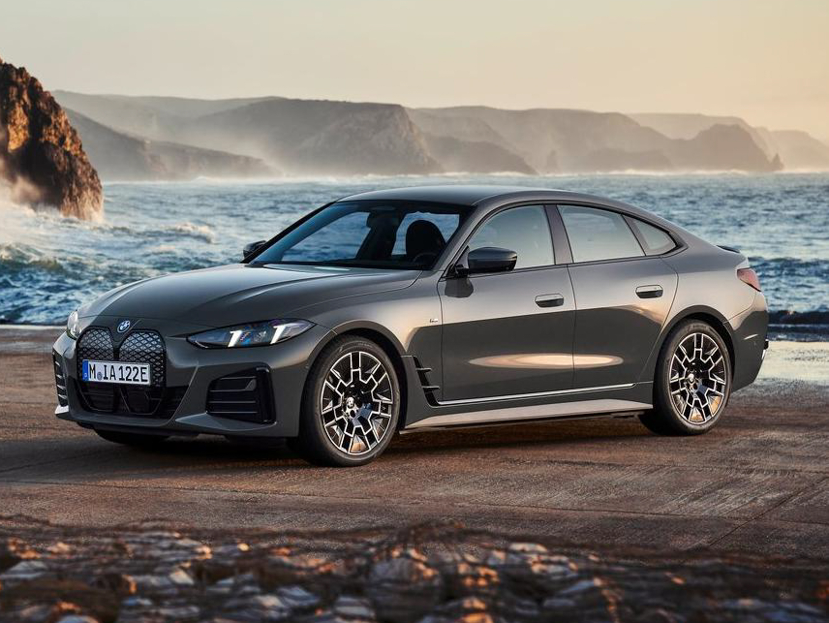 2025 BMW i4 eDrive 35 M Sport photo