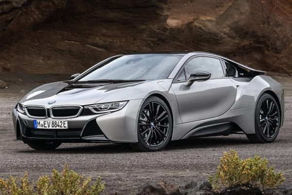 BMW i8 Coupe Official