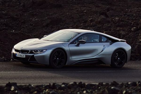 BMW i8 Coupe Official