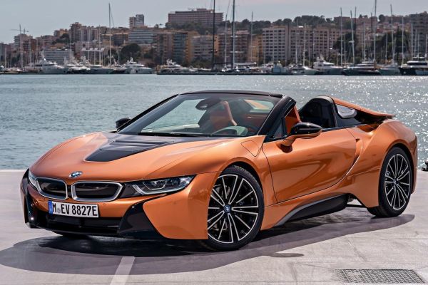 BMW i8 Roadster Official