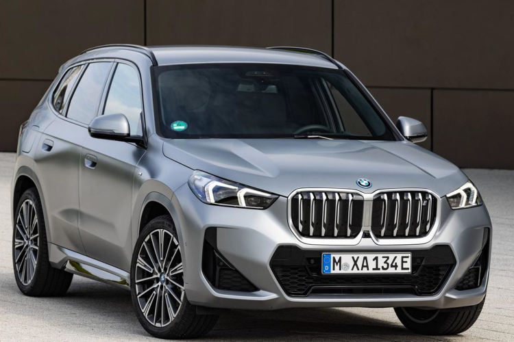 BMW iX1 2023 Review
