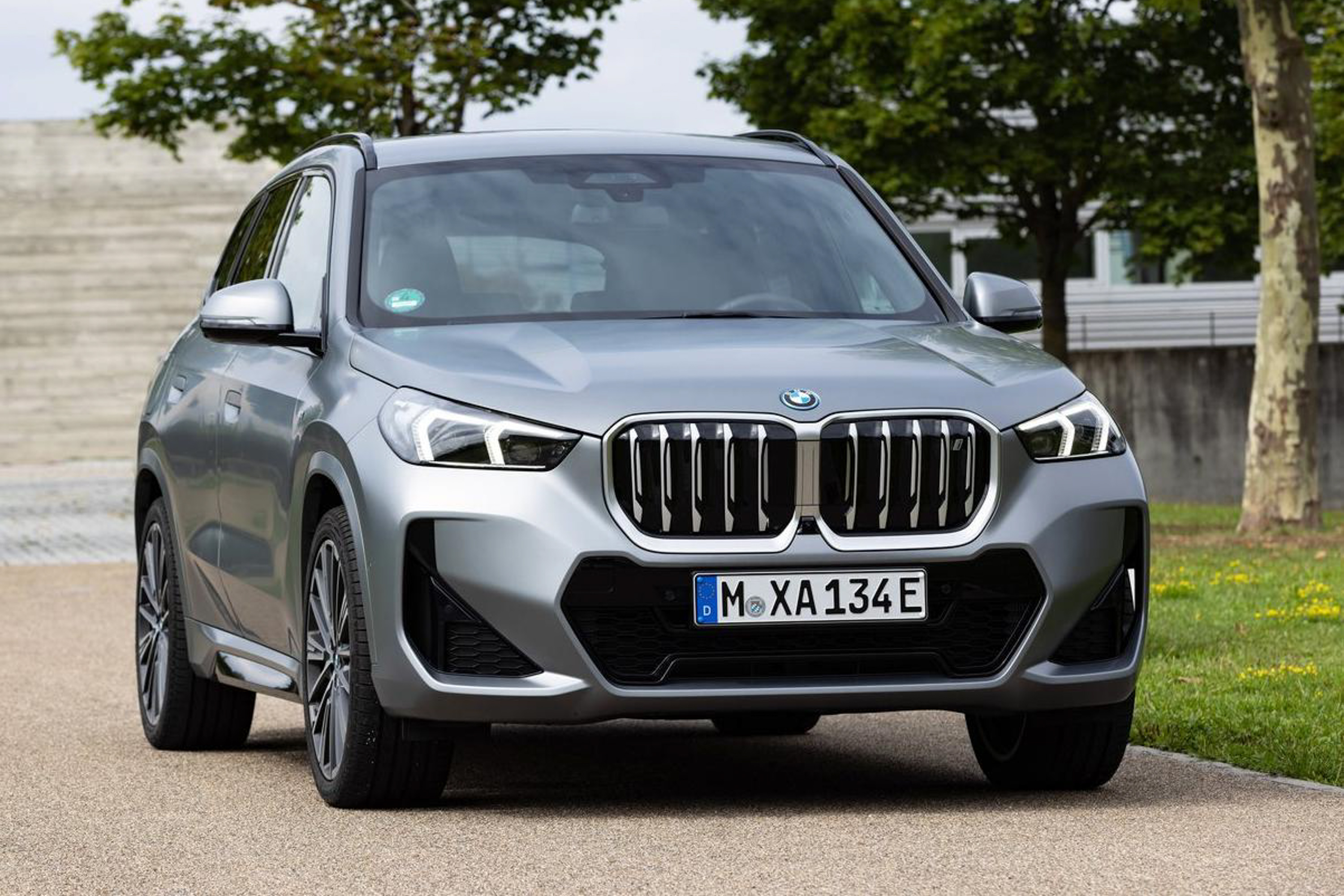 2023 BMW iX1 xDrive30 M Sport photo