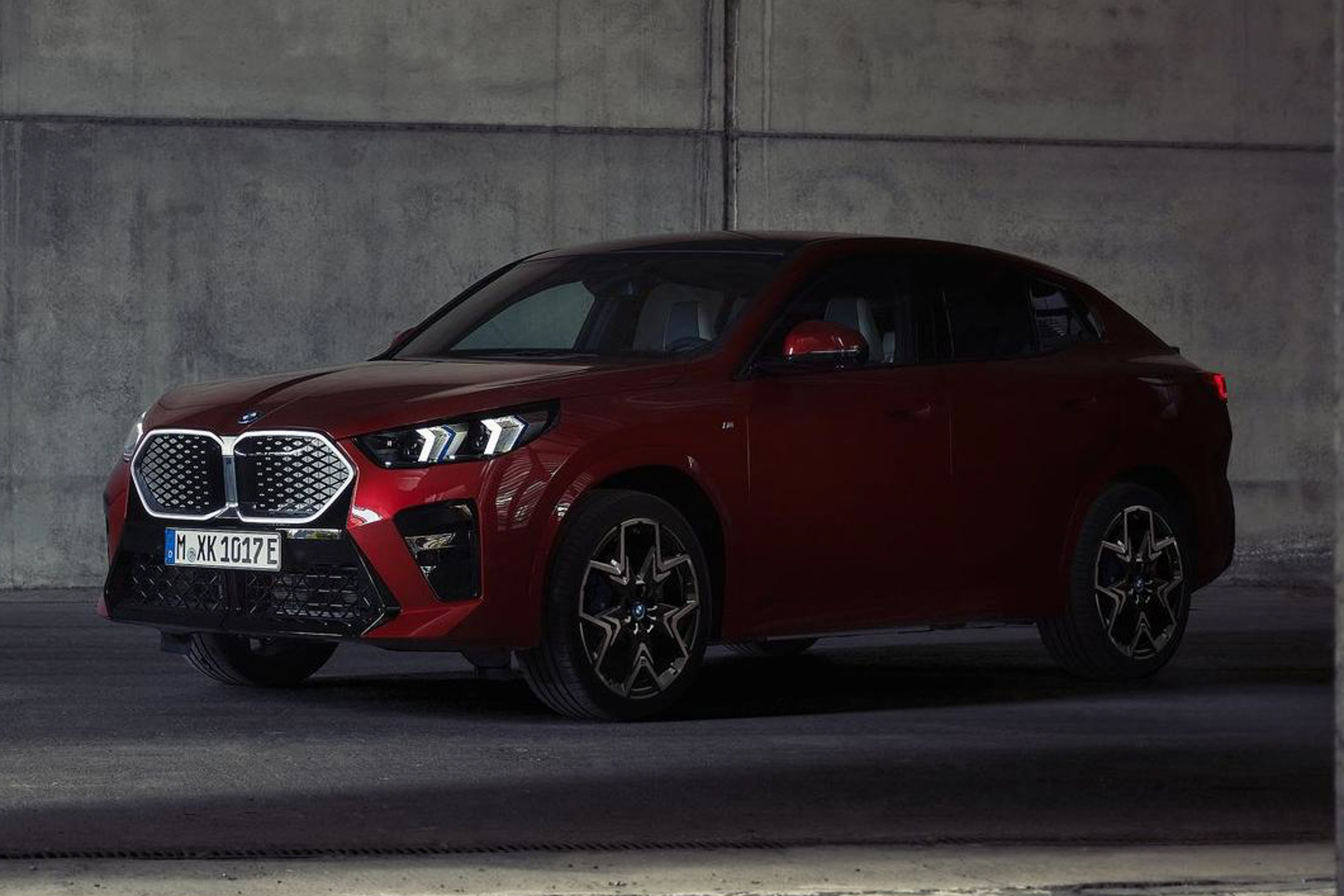 2024 BMW iX2 xDrive30 photo