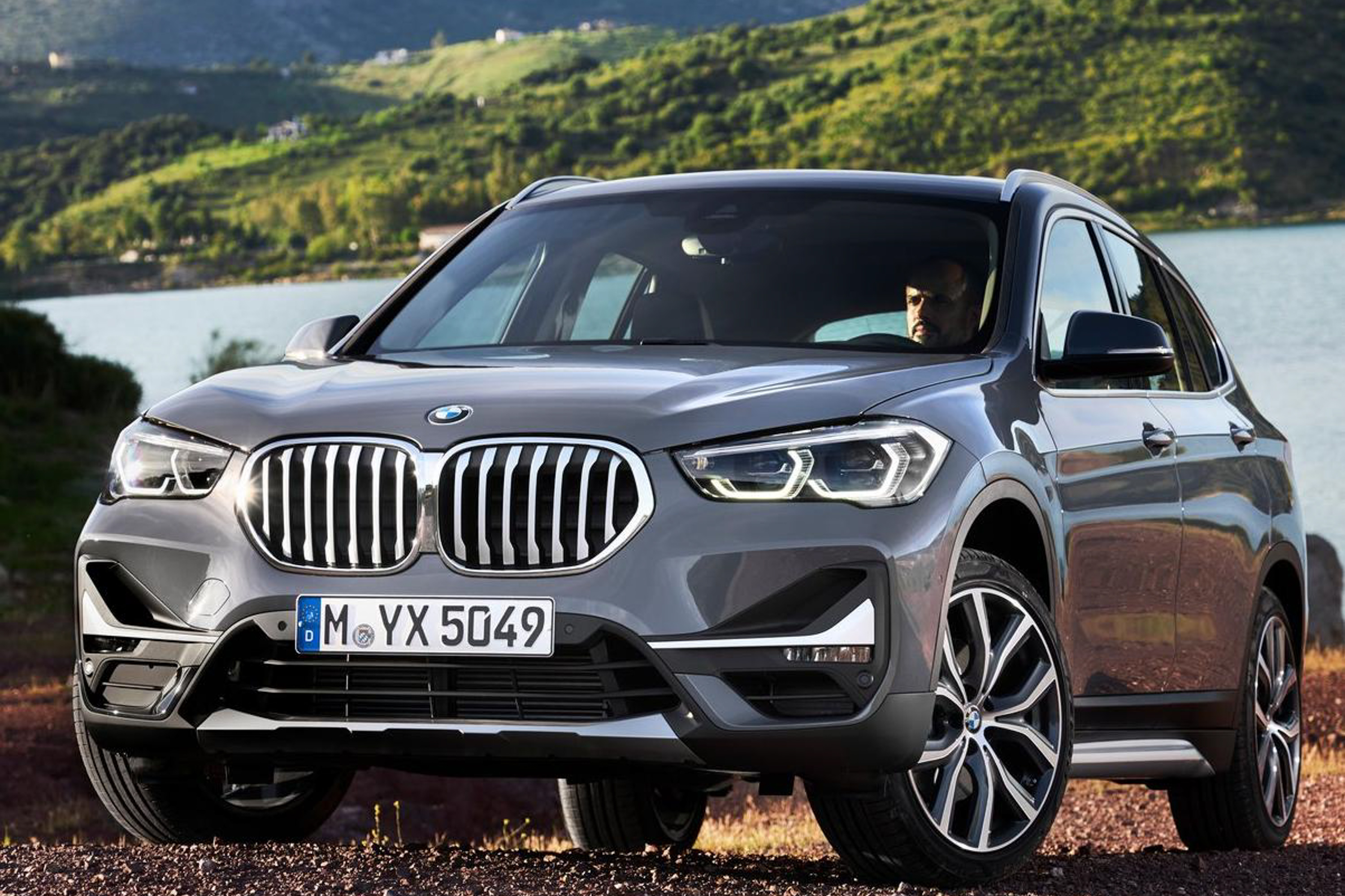 2020 BMW X1 sDrive20i M SPORT photo