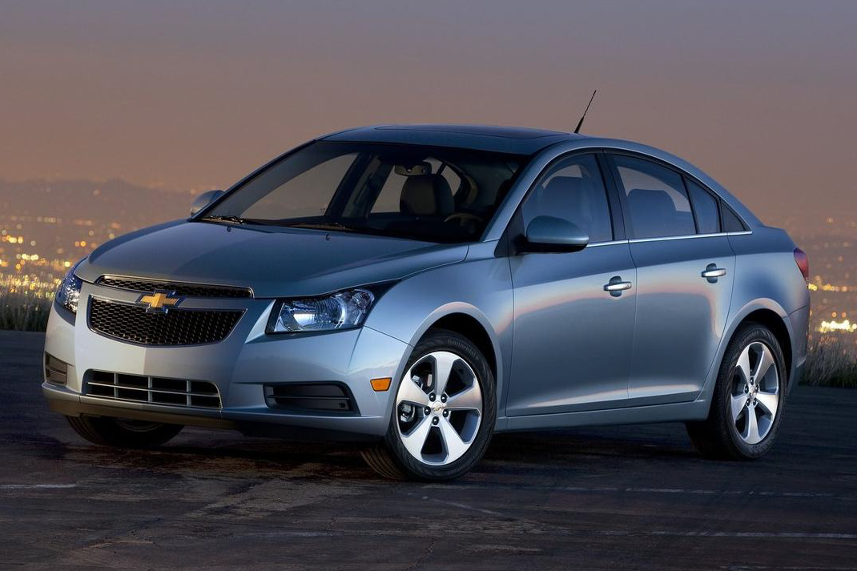 2011 Chevrolet Cruze public photo