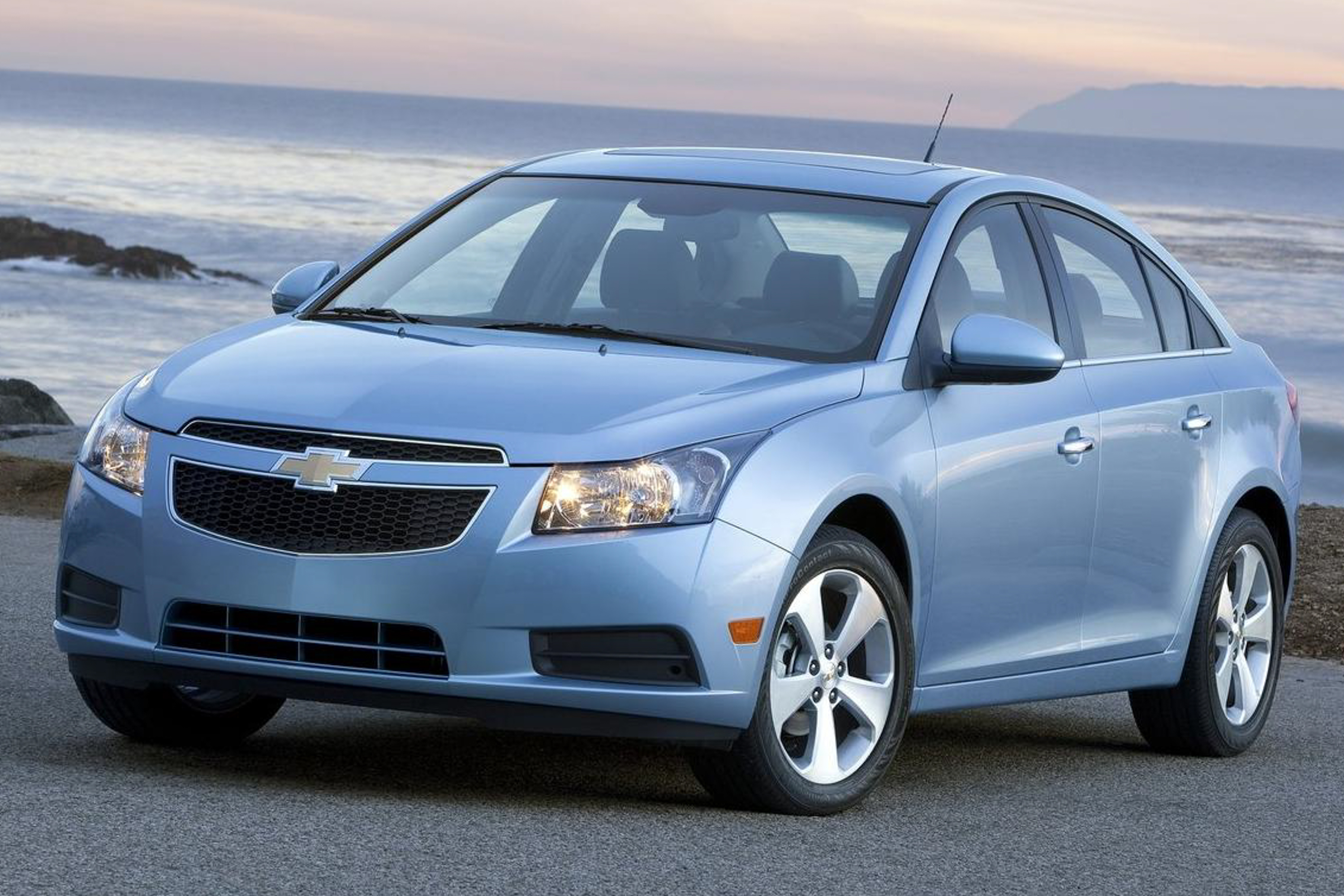 2011 Chevrolet Cruze public photo