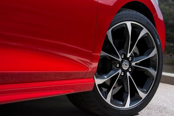 Chevrolet Cruze Official