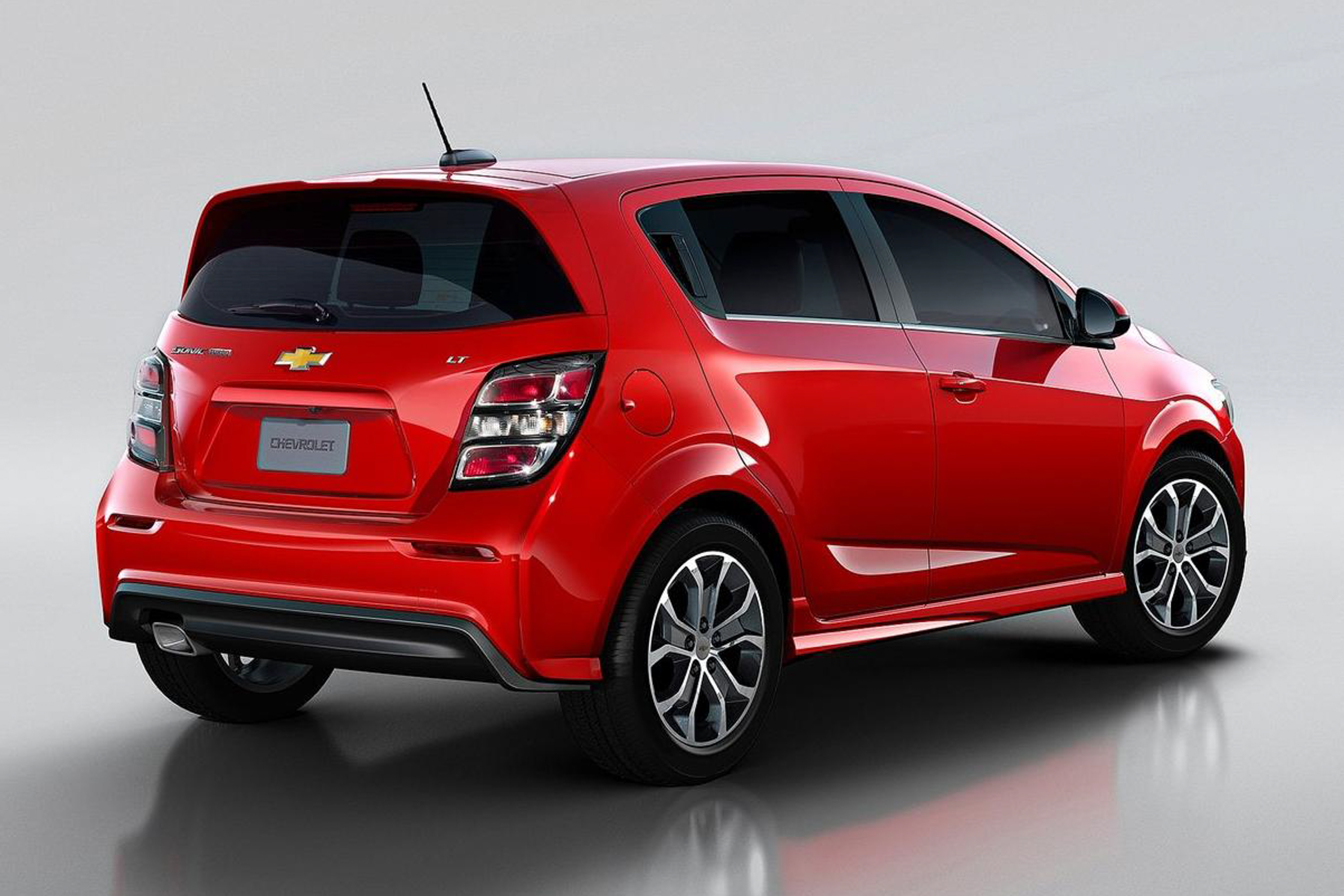 2017 Chevrolet Sonic public photo