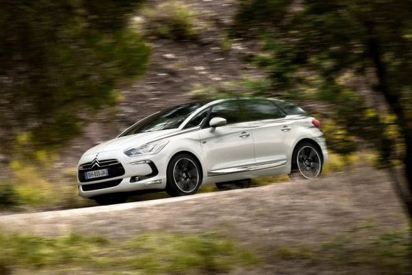 Citroen DS5 2012 photo