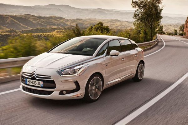Citroen DS5 2012 photo