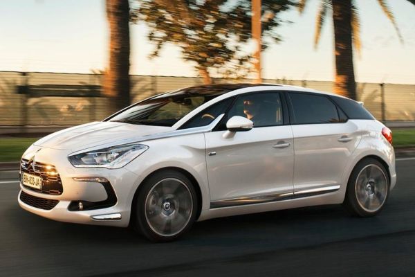 Citroen DS5 2012 photo