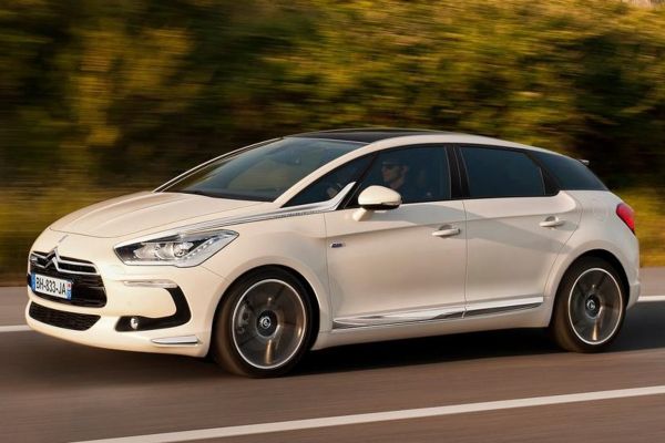 Citroen DS5 2012 photo