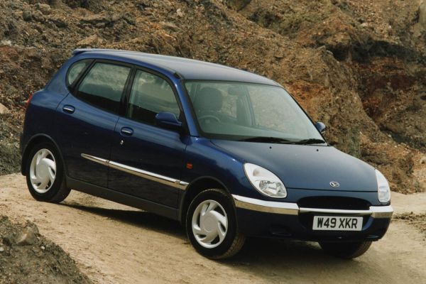 Daihatsu Sirion Official