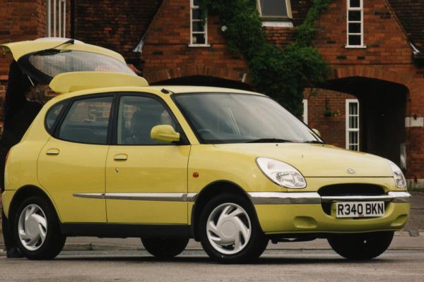 Daihatsu Sirion Official